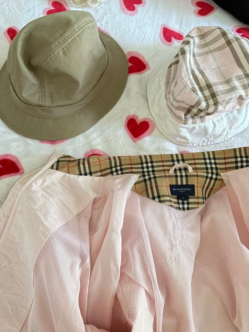 Burberry Bucket Hat Pink Reversible - Picture 4 of 4